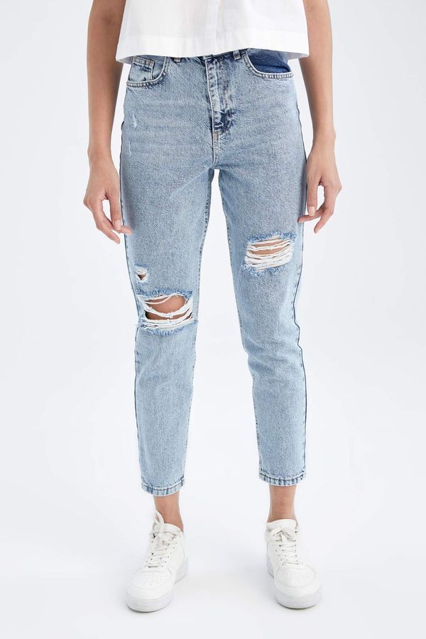 DEFACTO DEFACTO Mom Fit High Waist Ripped Detailed Jean Trousers