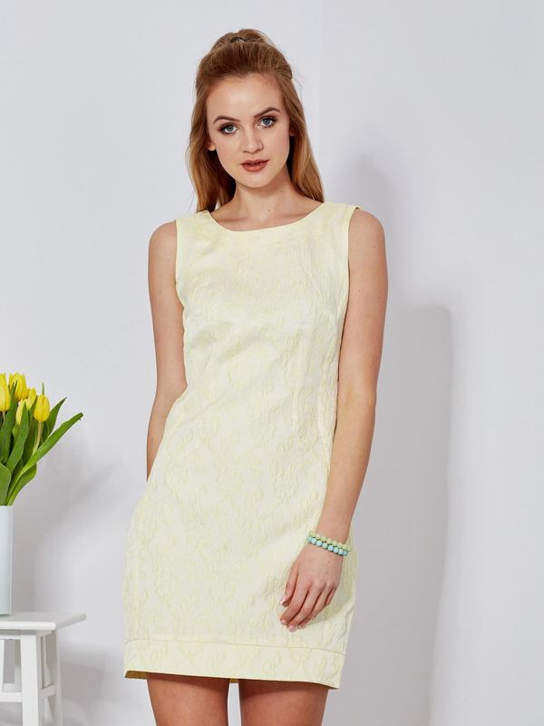 Fashionhunters Yellow tube dress with floral pattern