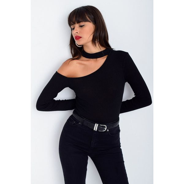 Cool & Sexy Cool & Sexy Women's Black One Shoulder Blouse CG53