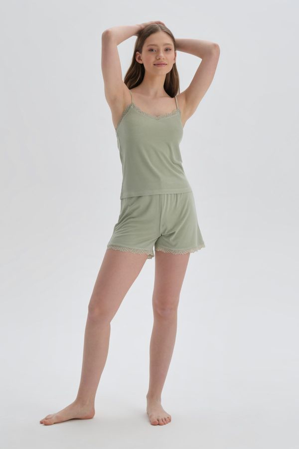 Dagi Dagi Shorts - Green - Normal Waist