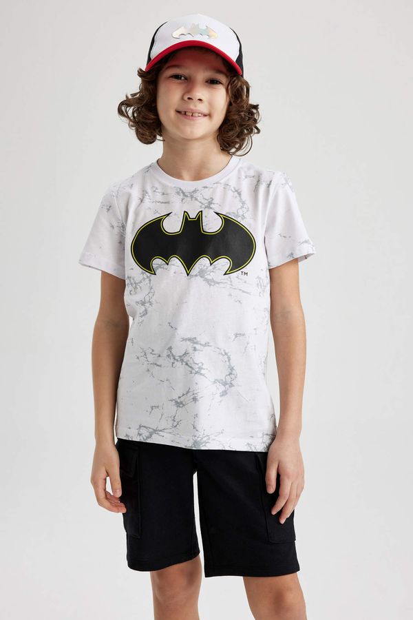 DEFACTO DEFACTO Boy Batman Regular Fit Crew Neck Short Sleeved T-Shirt