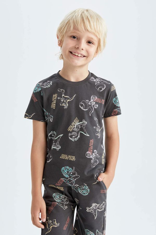 DEFACTO DEFACTO Boy Regular Fit Dinosaur Printed Cotton Combed Combed Short Sleeve T-Shirt