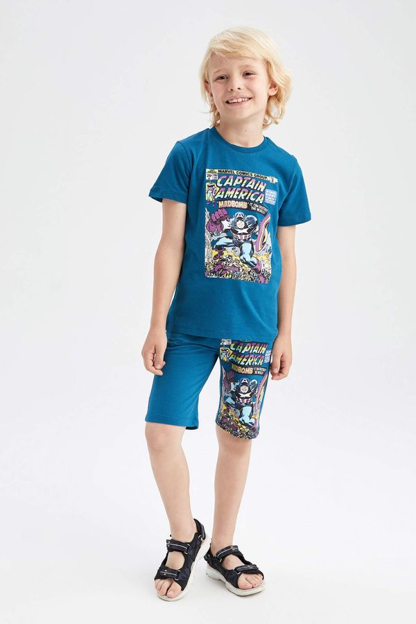 DEFACTO DEFACTO Boy Regular Fit Marvel Print Bermuda Shorts