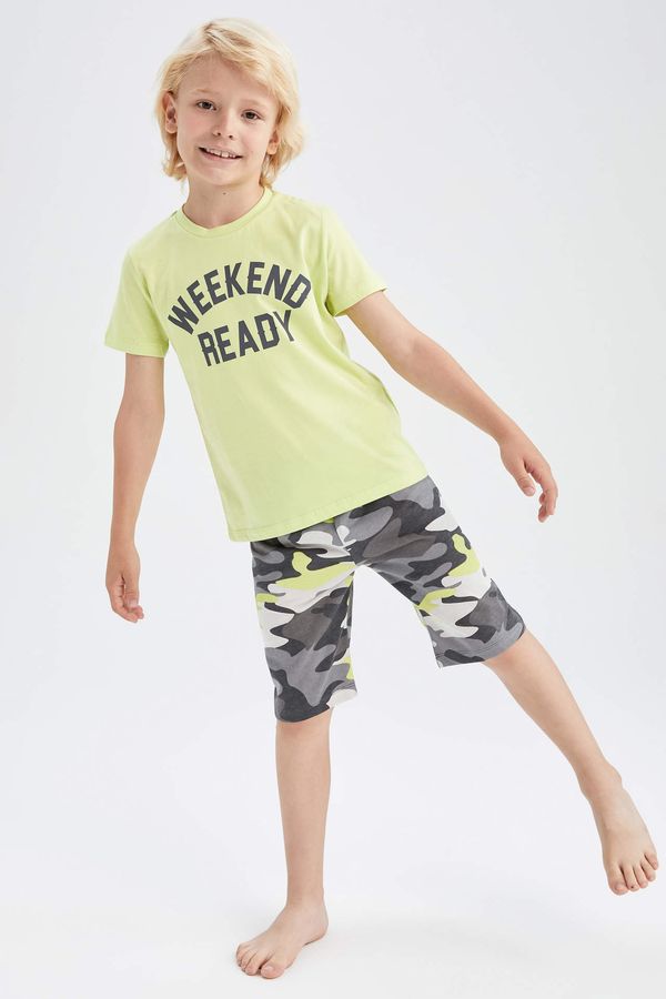 DEFACTO DEFACTO Boy Regular Fit Short Sleeve Camo Print Pyjama Set