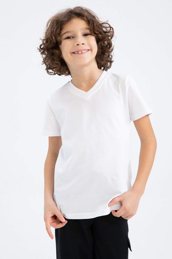 DEFACTO DEFACTO Boy Regular Fit V Neck Short Sleeve T-Shirt