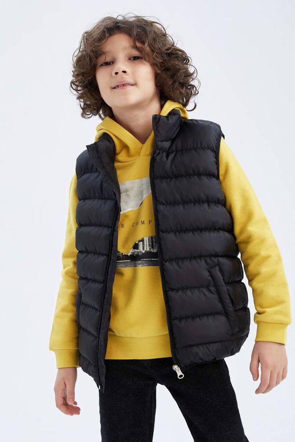 DEFACTO DEFACTO Boys Water Repellent Stand Collar Inflatable Vest