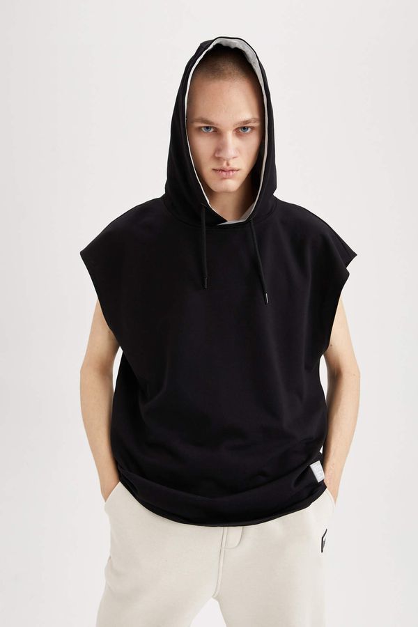 DEFACTO DEFACTO Cool Oversize Fit Hooded Kangaroo Pocket Sleeveless T-Shirt