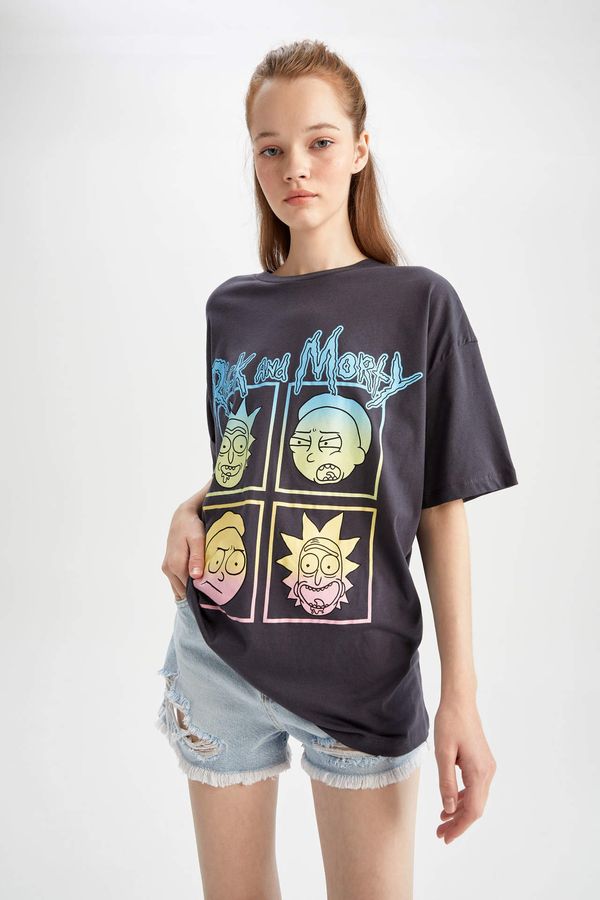 DEFACTO DEFACTO Coool Rick and Morty Oversize Fit Crew Neck Short Sleeve T-Shirt