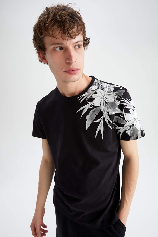 DEFACTO DEFACTO Coool Slim Fit Crew Neck Floral Printed Short Sleeve Cotton Combed T-Shirt