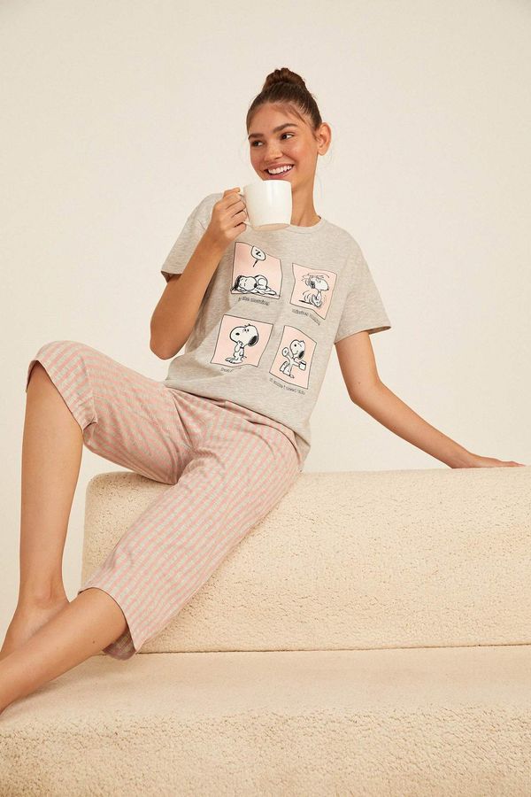 DEFACTO DEFACTO Fall in Love Snoopy Licensed Short Sleeve Cotton Pajamas Set