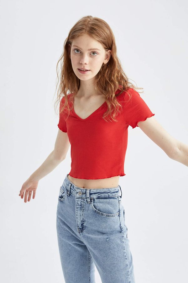 DEFACTO DEFACTO Fitted V Neck Short Sleeve Crop Top