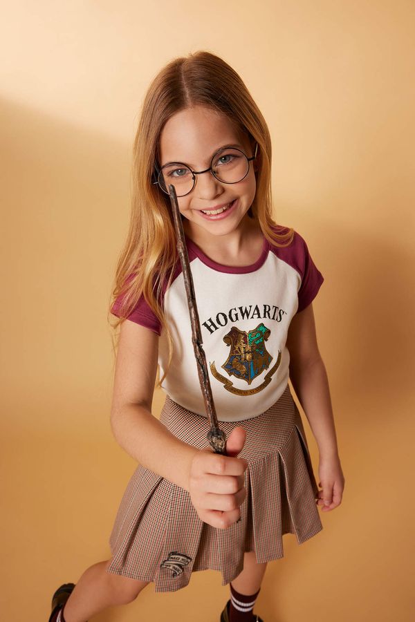 DEFACTO DEFACTO Girl Harry Potter Licensed Slim Fit Short Sleeve T-Shirt