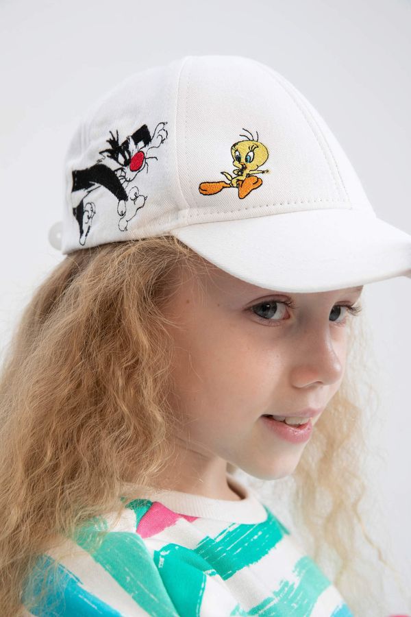 DEFACTO DEFACTO Girl Looney Tunes Licensed Embroidered Cap Hat