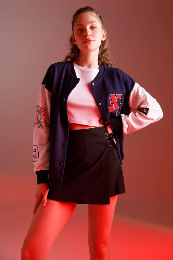 DEFACTO DEFACTO Oversize Fit College Printed Bomber Collar Studded College Jacket