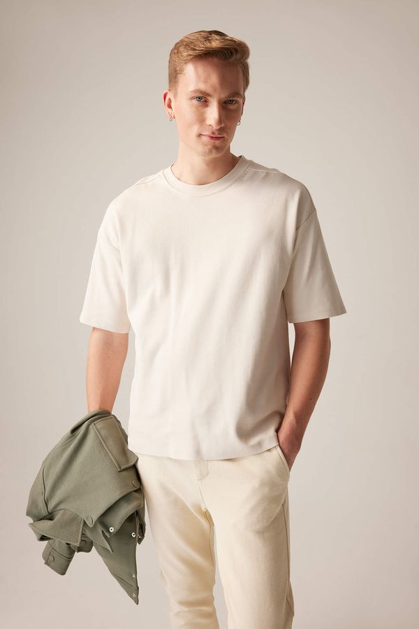 DEFACTO DEFACTO Oversize Fit Crew Neck Basic Short Sleeve T-Shirt