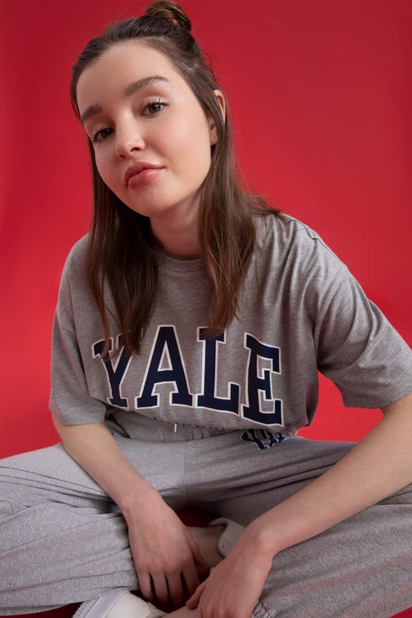 DEFACTO DEFACTO Oversize Fit Short Sleeve Yale University Print T-Shirt