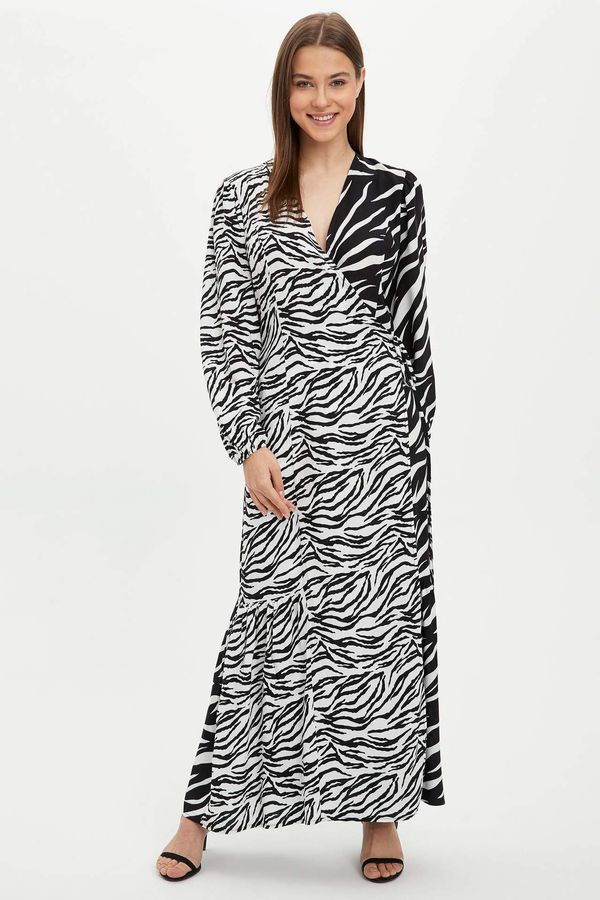 DEFACTO DEFACTO Patterned Long Sleeve V-Neck Maxi Dress