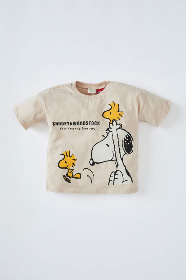 DEFACTO DEFACTO Regular Fit Crew Neck Short Sleeve Snoopy Printed T-Shirt