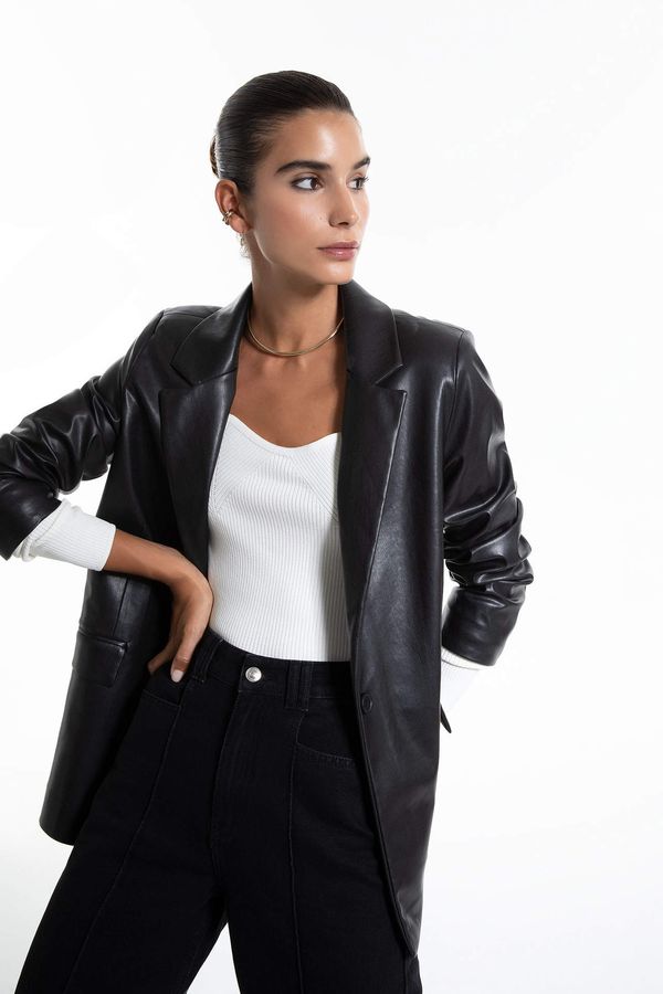 DEFACTO DEFACTO Regular Fit Faux Leather Blazer