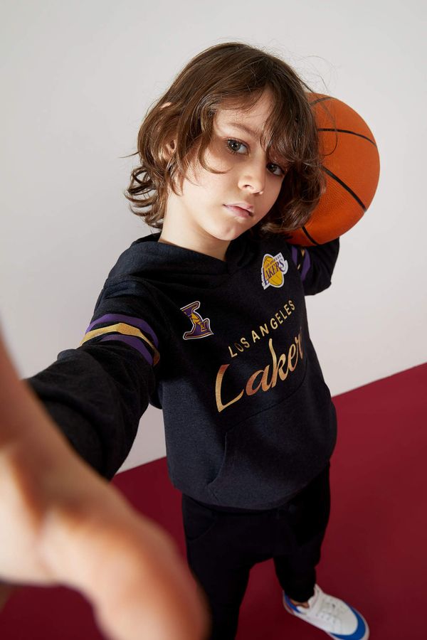 DEFACTO DEFACTO Regular Fit NBA Los Angeles Lakers Licensed Hooded Sweatshirt