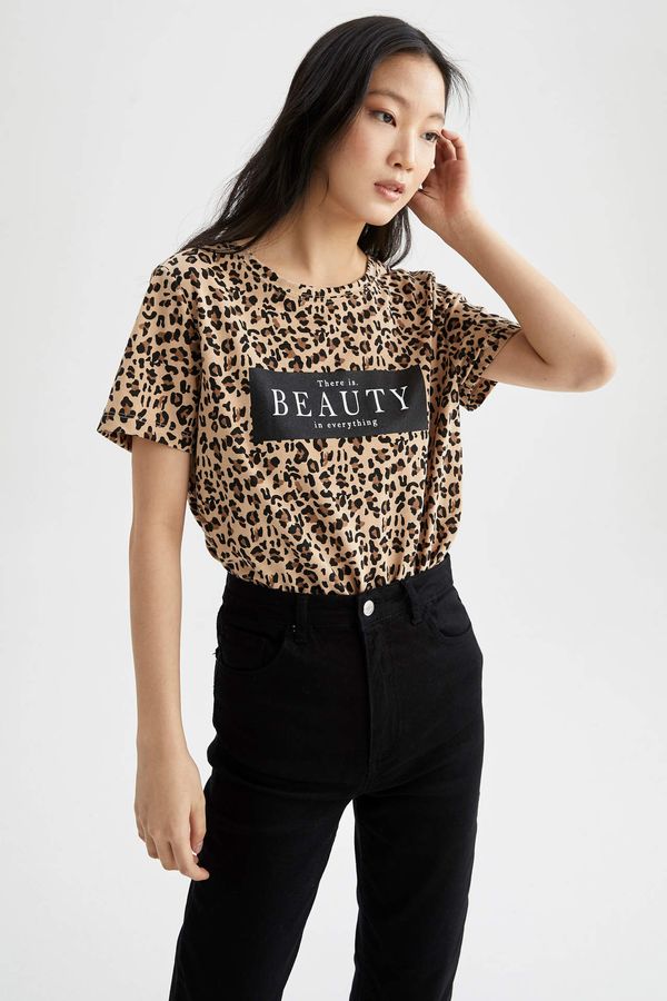 DEFACTO DEFACTO Regular Fit Short Sleeve Leopard Print T-Shirt