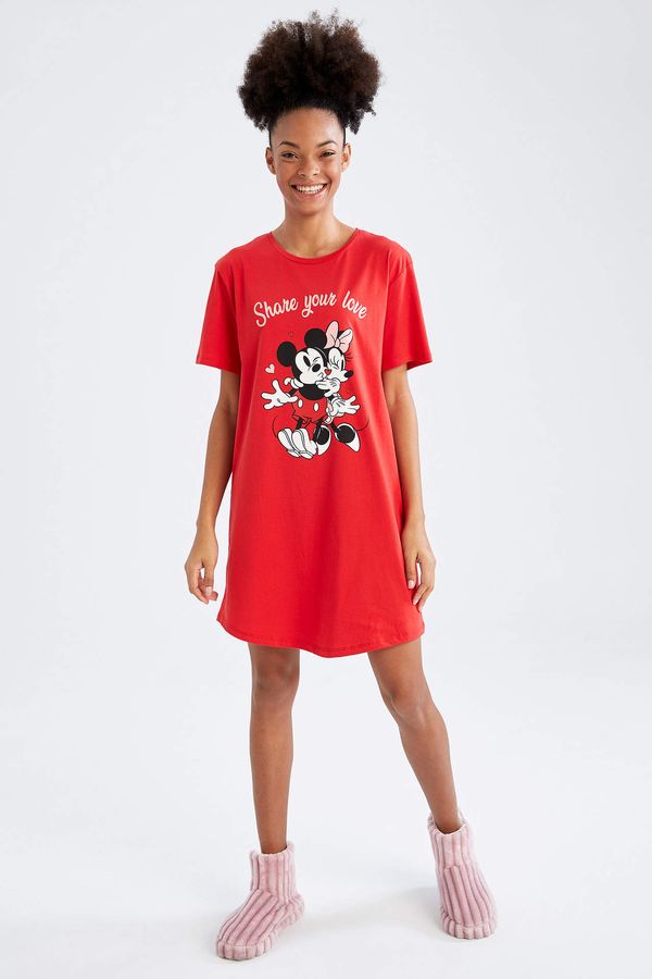 DEFACTO DEFACTO Regular Fit Short Sleeve Mickey Mouse Print Nightdress
