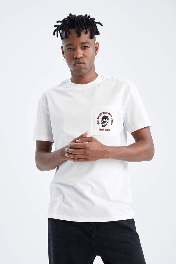 DEFACTO DEFACTO Regular Fit Short Sleeve Minimal Logo Print T-Shirt