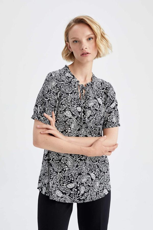 DEFACTO DEFACTO Regular Fit Short Sleeve Short Sleeve Blouse