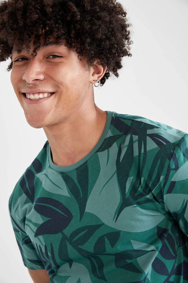 DEFACTO DEFACTO Regular Fit Tropical Patterned Short Sleeve Crew Neck T-Shirt