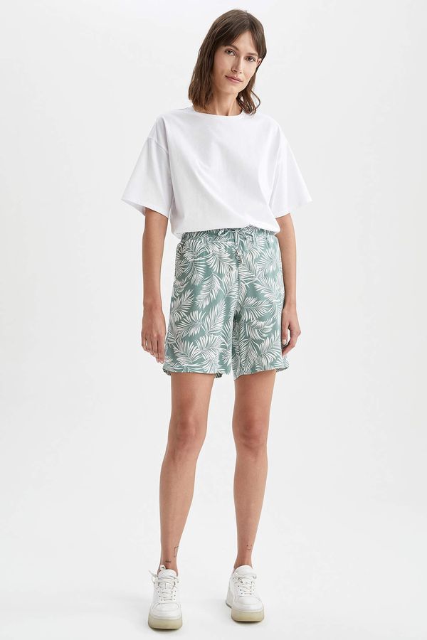 DEFACTO DEFACTO Relaxed Fit Tropical Patterned Bermuda Shorts With Pockets