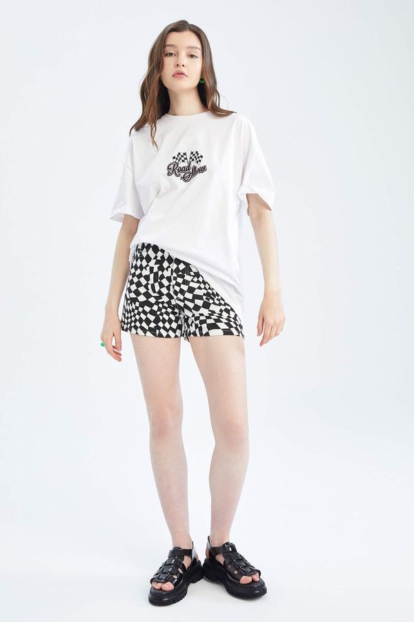 DEFACTO DEFACTO Slim Fit Check Print Mini Gabardine Short