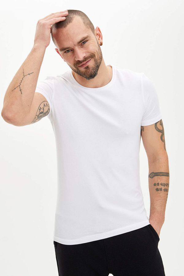 DEFACTO DEFACTO Slim Fit Crew Neck Short Sleeve Undershirt