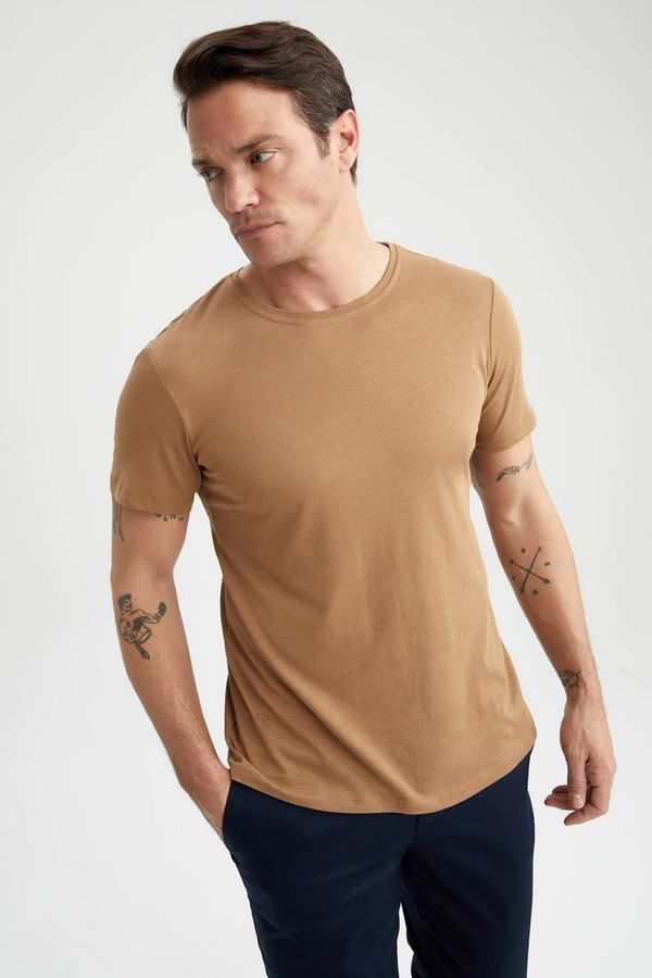 DEFACTO DEFACTO Slim Fit Crew Neck T-Shirt