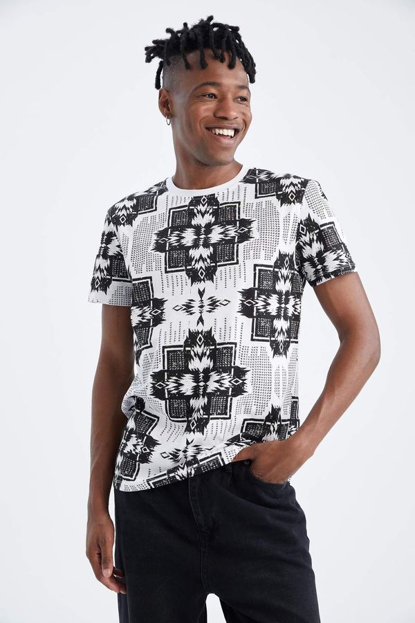 DEFACTO DEFACTO Slim Fit Short Sleeve Ethnic Print T-Shirt