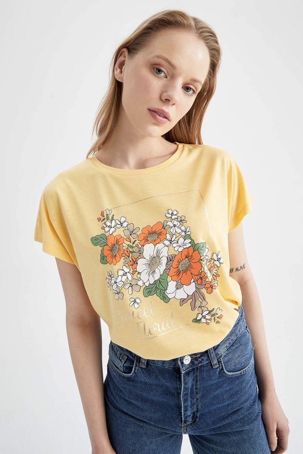 DEFACTO DEFACTO Traditional Crew Neck Floral Pattern Short Sleeve T-Shirt