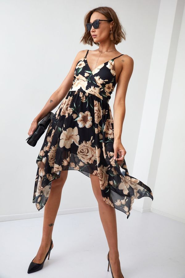FASARDI Asymetrické šaty na ramínka s květinovým potiskem v černé a béžové barvě