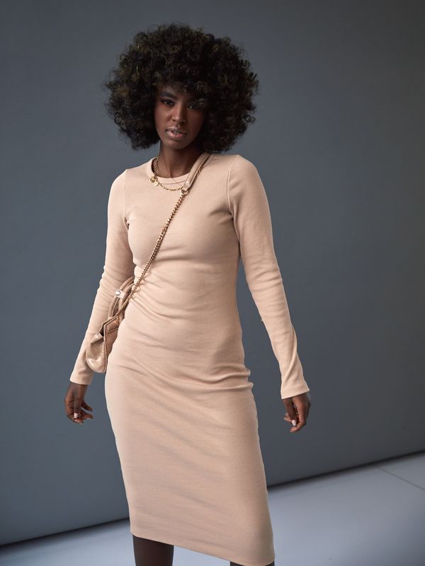 FASARDI Basic ribbed dress with long sleeves in beige color