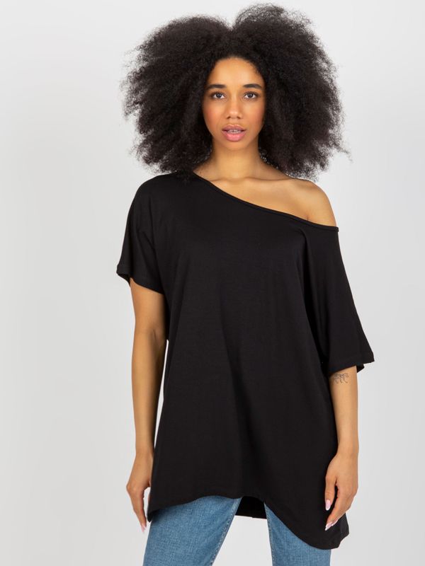 Fashionhunters Basic black viscose blouse with bateau neckline