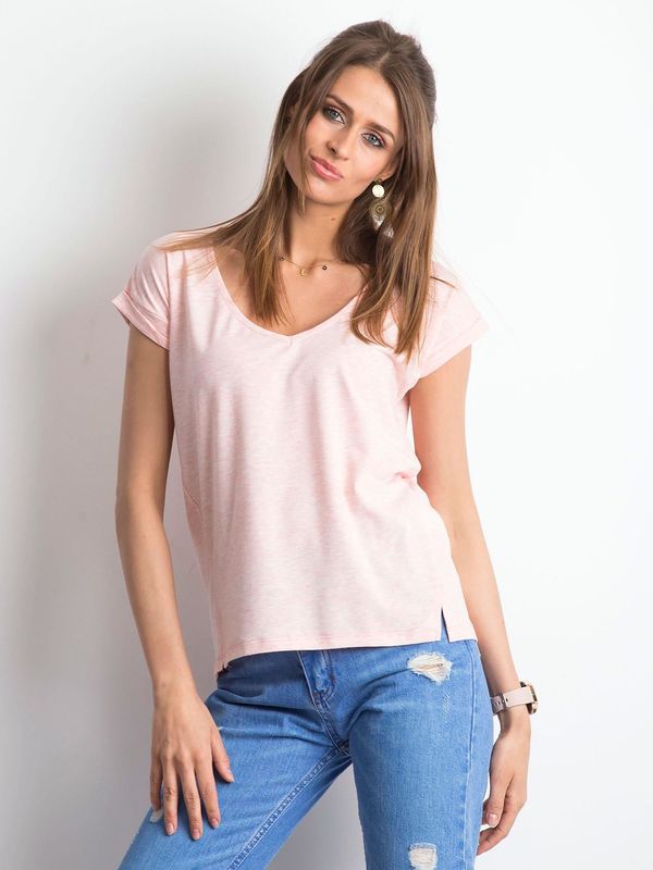 Fashionhunters Bawełniany t-shirt z melanżowym z różowym dekoltem w serek