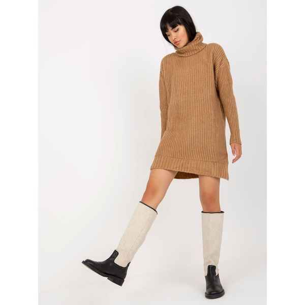 Fashionhunters Beige long Daventry RUE PARIS turtleneck sweater