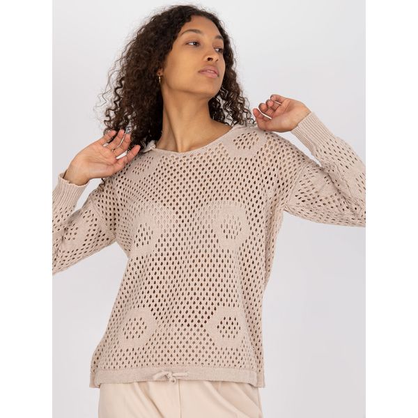 Fashionhunters Beige women's sweater with an openwork RUE PARIS pattern
