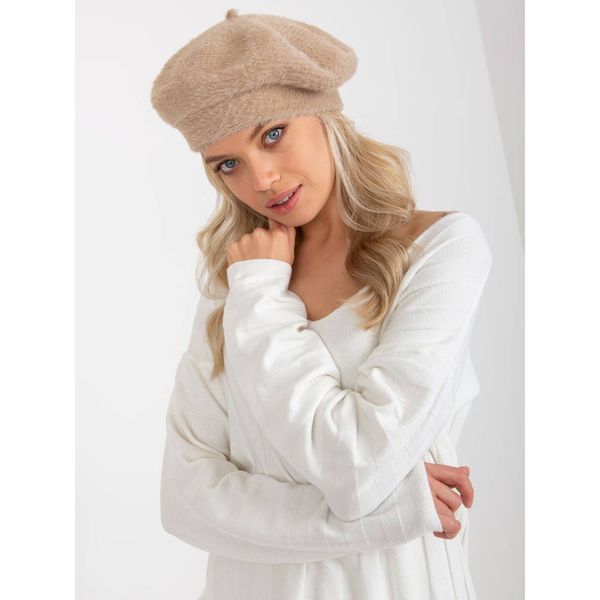 Fashionhunters Beige women's winter beret