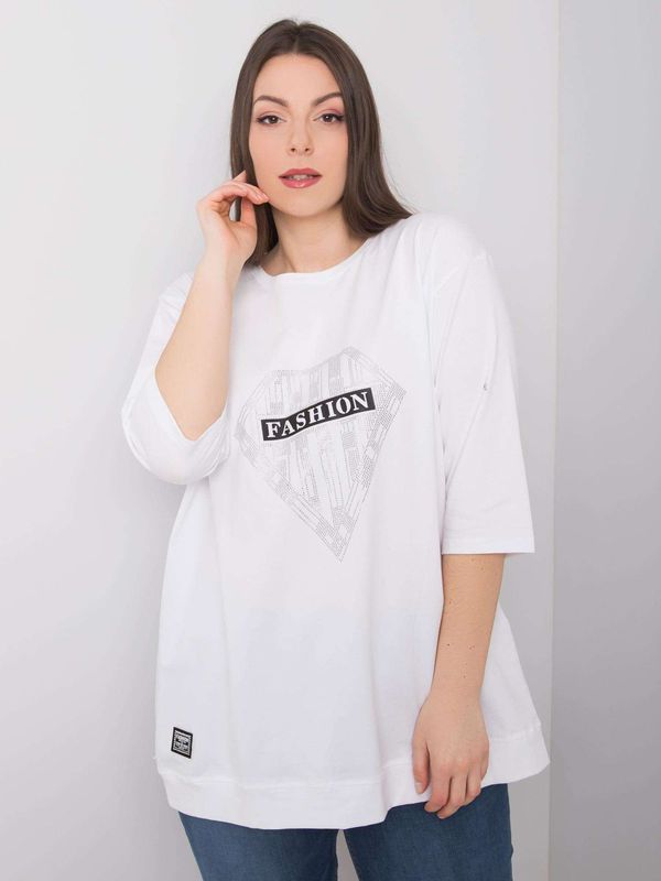 Fashionhunters Biała bluzka plus size z aplikacją