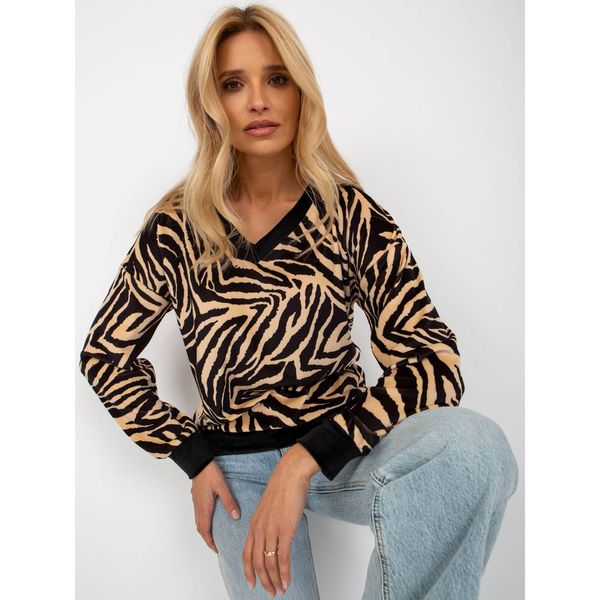 Fashionhunters Black and beige velor blouse with an animal print from RUE PARIS
