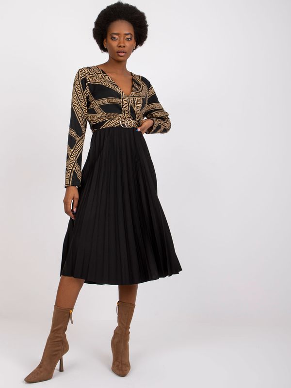 Fashionhunters Black and camel pleated dress from Leiden