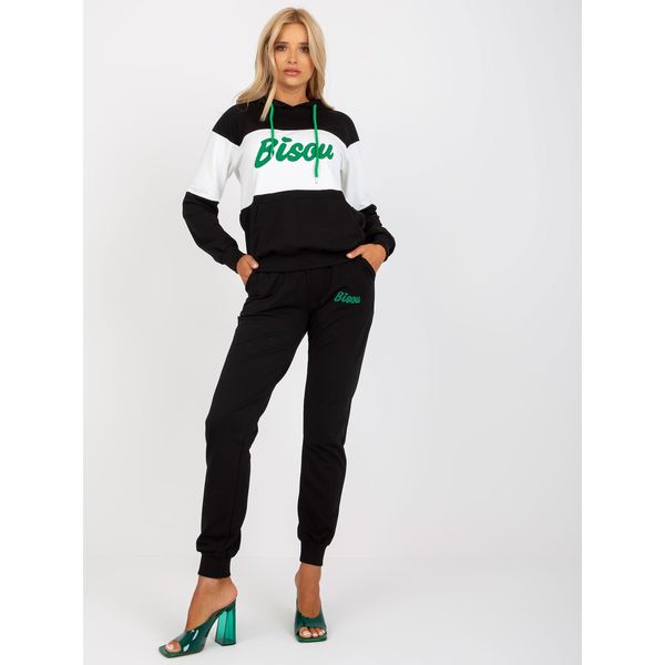 Fashionhunters Black and green tracksuit set with a hoodie