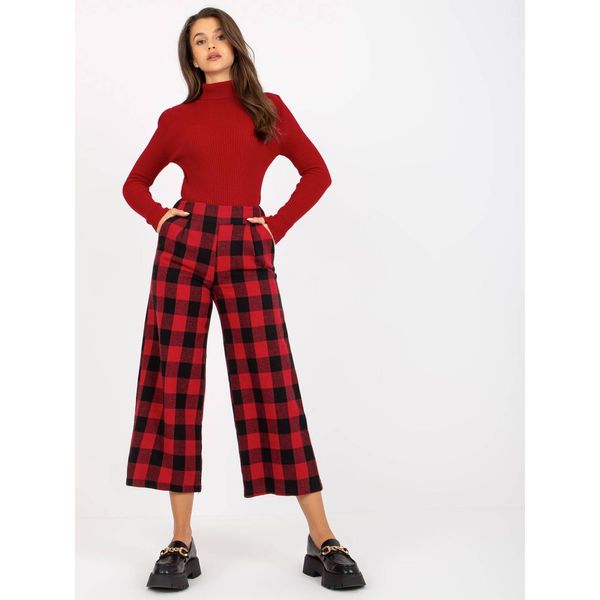 Fashionhunters Black and red wide plaid culotte pants