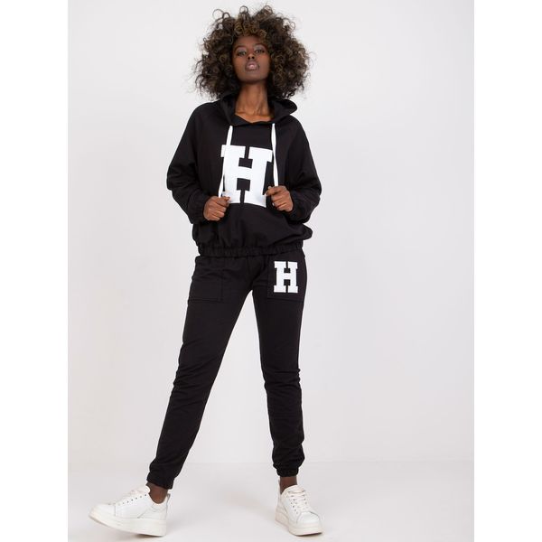 Fashionhunters Black cotton sweatshirt set with a hooded Natela
