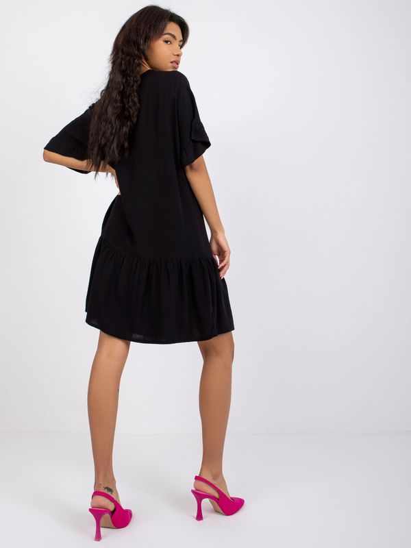 Fashionhunters Black dress with ruffles by Sindy SUBLEVEL