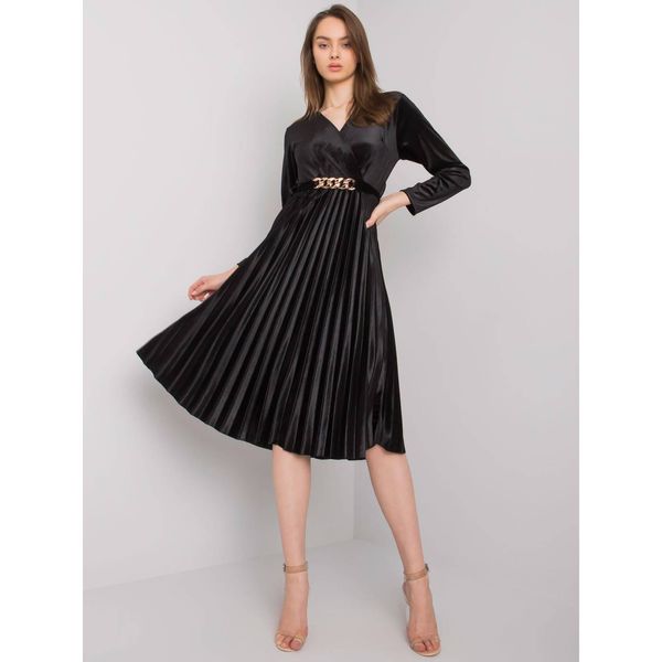 Fashionhunters Black fitted velor dress